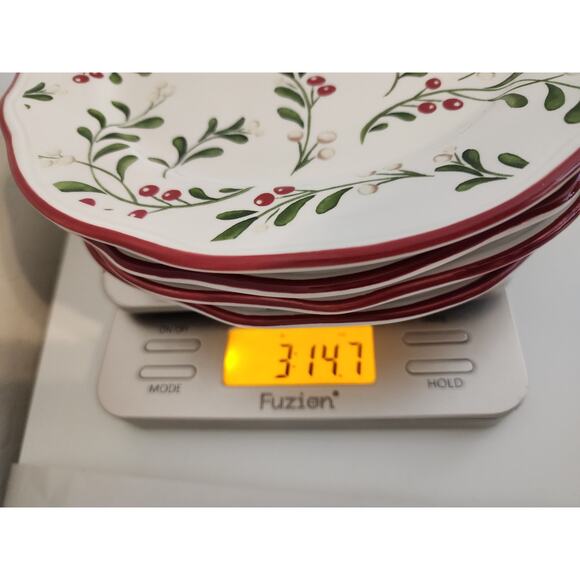 Vintage BETTER HOMES & GARDENS Christmas Holly 8.25" Salad Plates Set of 4 - Picture 6 of 6